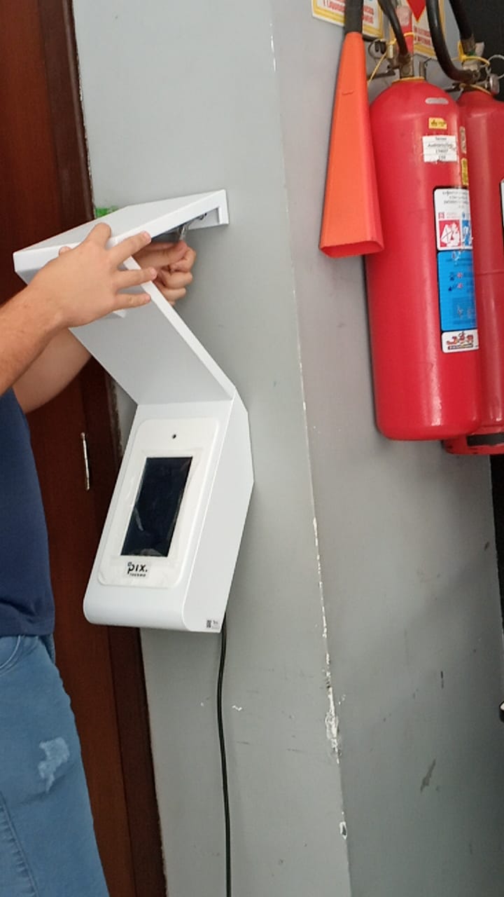 FA instala medidor automático de temperatura