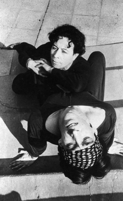 Fonte: http://www.yeguasdelapocalipsis.cl/biografia/