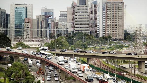 Traffic Entering And Leaving Central Sao Paulo.