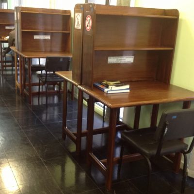 Estações de leitura individuais.