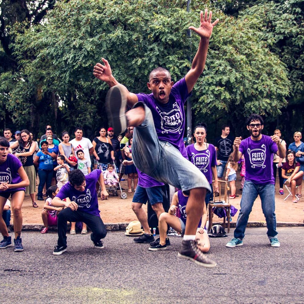 Rodas de conversa das Artes Cênicas promovem espaços de reflexão sobre sobrevivência no meio artístico