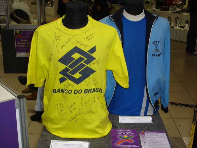 Exposição Educação Física: passado e presente