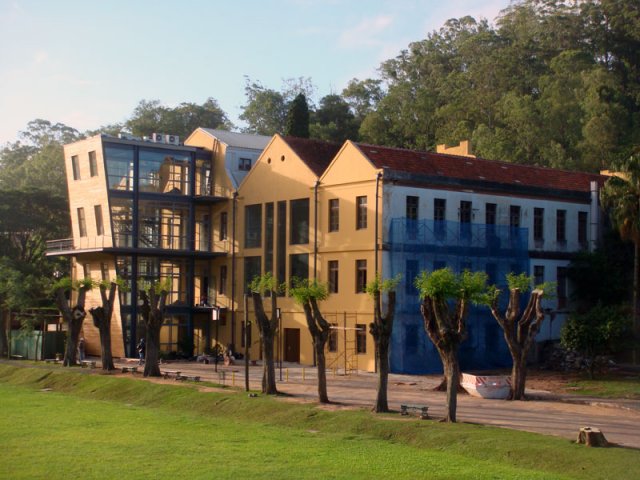 2008