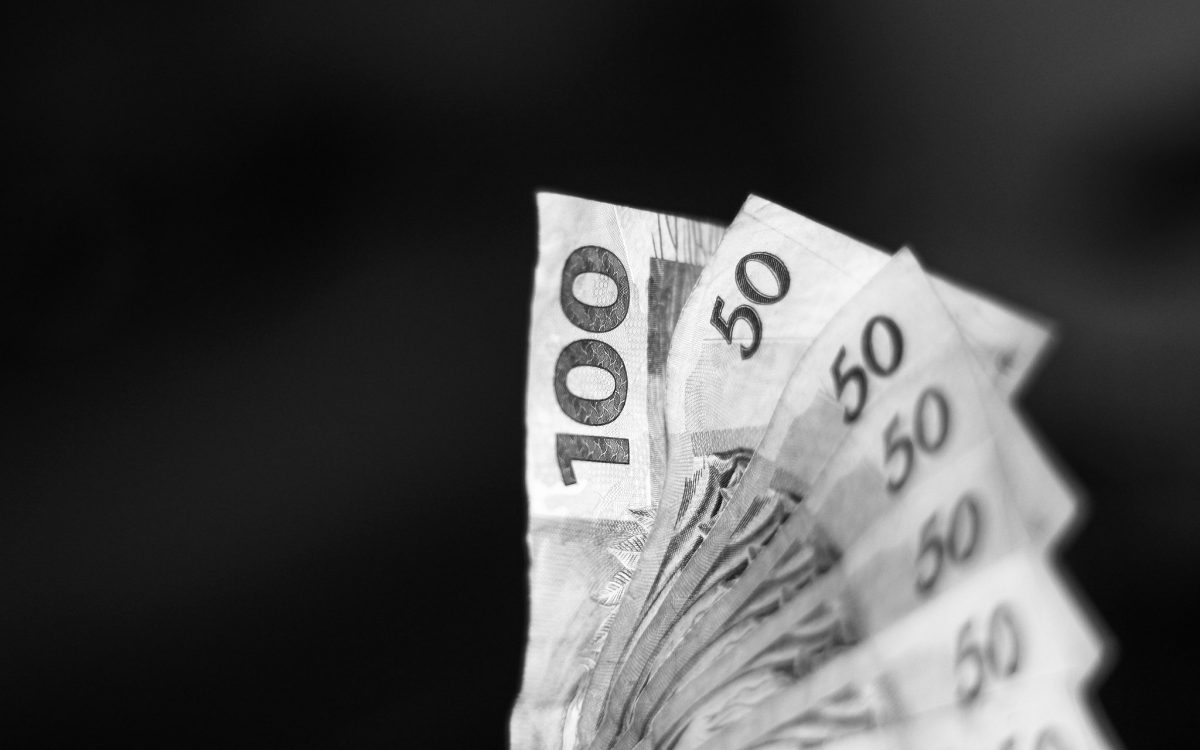 Disponível para acesso gratuito curso em vídeo sobre teoria monetária