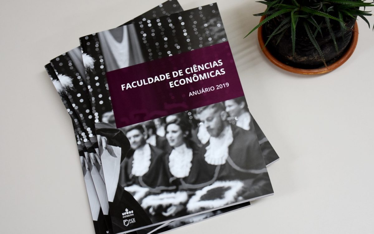 Foto: Faculdade de Ciências Econômicas: anuário 2019 – Comunicação / FCE