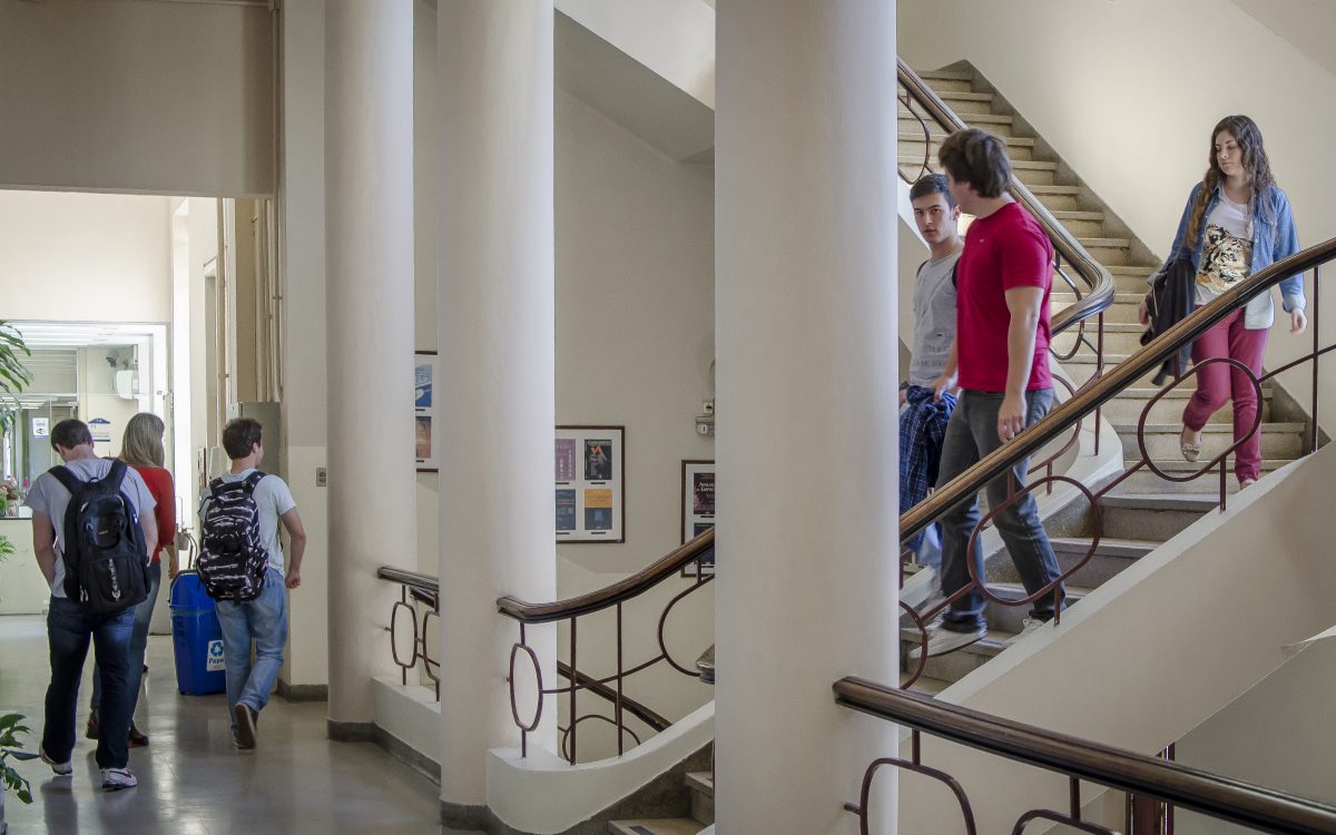 Faculdade de Ciências Econômicas discute comunicação institucional