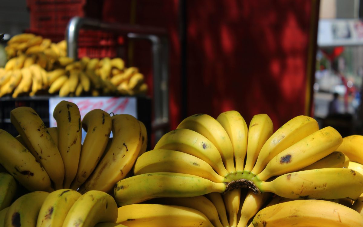 Preços dos alimentos sobem menos e inflação desacelera no mês de maio
