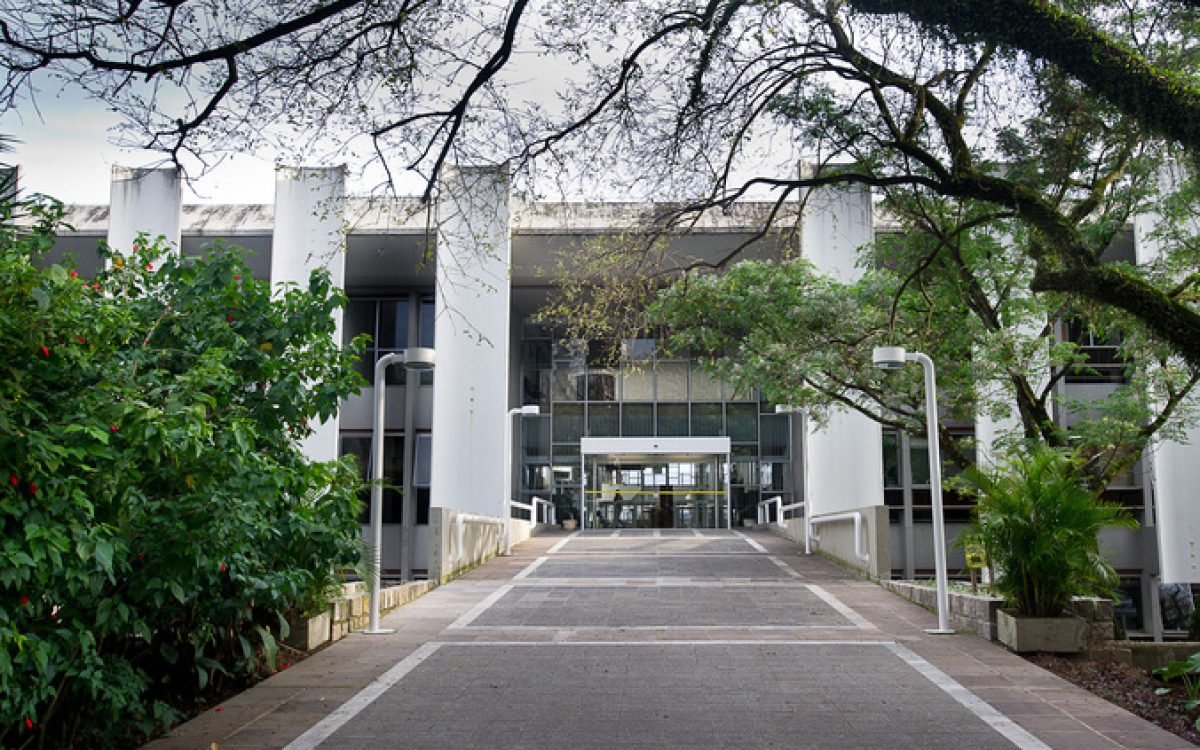 Fachada do Palácio Aloísio Filho, sede da Câmara Municipal