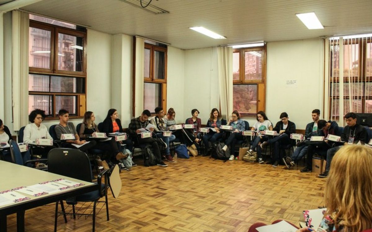 Ufrgsmundi reúne 400 estudantes de 44 escolas públicas e privadas