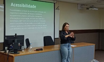 GCCOP promove minicurso para professores de escolas públicas sobre acessibilidade comunicacional