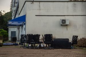 Atingida pelas enchentes, Escola de Administração da UFRGS levanta reflexões sobre o prédio e seus e...
