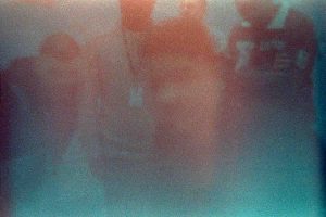 Onde a liberdade começa antes do portão