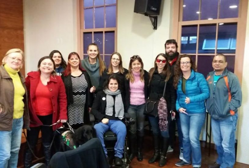 Integrante do Observatório do Esporte Paralímpico participa de encontro do Coletivo das Pessoas com Deficiência Adriana Thoma da UFRGS