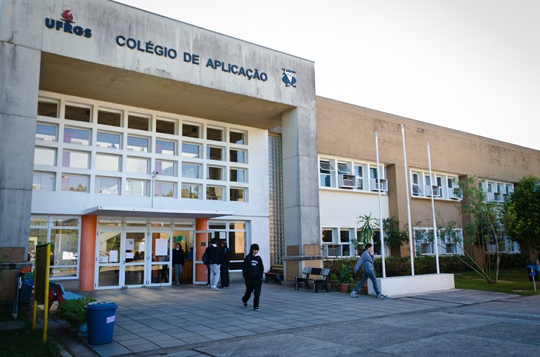 Projeto "Ciclo de Palestras para Famílias do Colégio Aplicação" promove segundo encontro