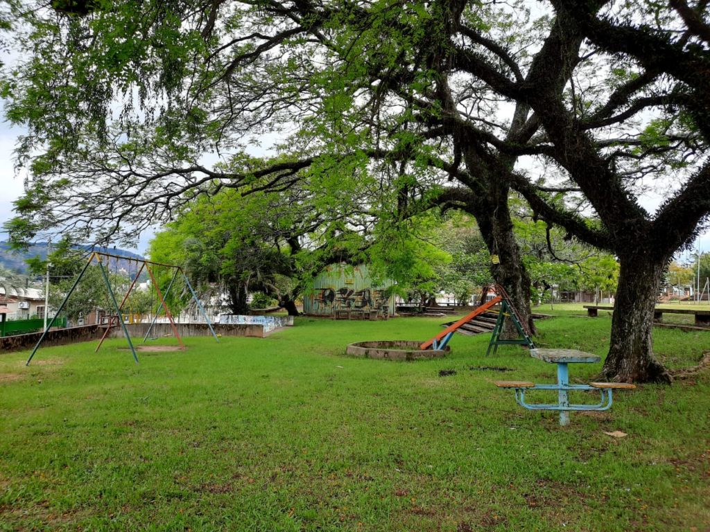 Foto da praça.